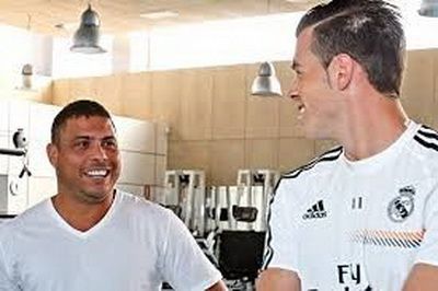 Clientii unui supermarket au avut un soc URIAS: s-au intalnit cu ZEUL Ronaldo la cumparaturi! Ce avea in cos :)_2