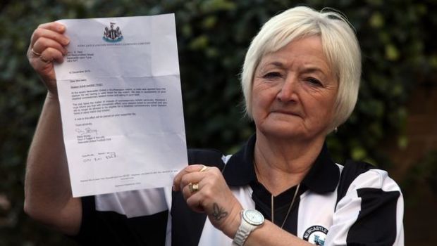 
	Poveste urata din Premier League! Newcastle i-a luat biletul unei fane care mergea de 14 ani la meciuri! Ce s-a intamplat:
