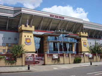 
	Inca un stadion legendar din Londra va fi transformat in zona REZIDENTIALA! Dupa Highbury, si arena lui West Ham va avea aceeasi soarta! Unde se muta &quot;ciocanarii&quot;
