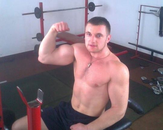 "Glontul" Chipreanov a aratat cum a devenit vice-campion mondial. E incredibil ce greutate poate sa ridice intr-o singura mana:_2