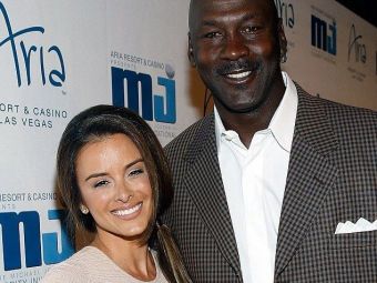 
	Michael Jordan e in culmea fericirii. Sotia sa de 35 de ani a nascut GEMENI!
