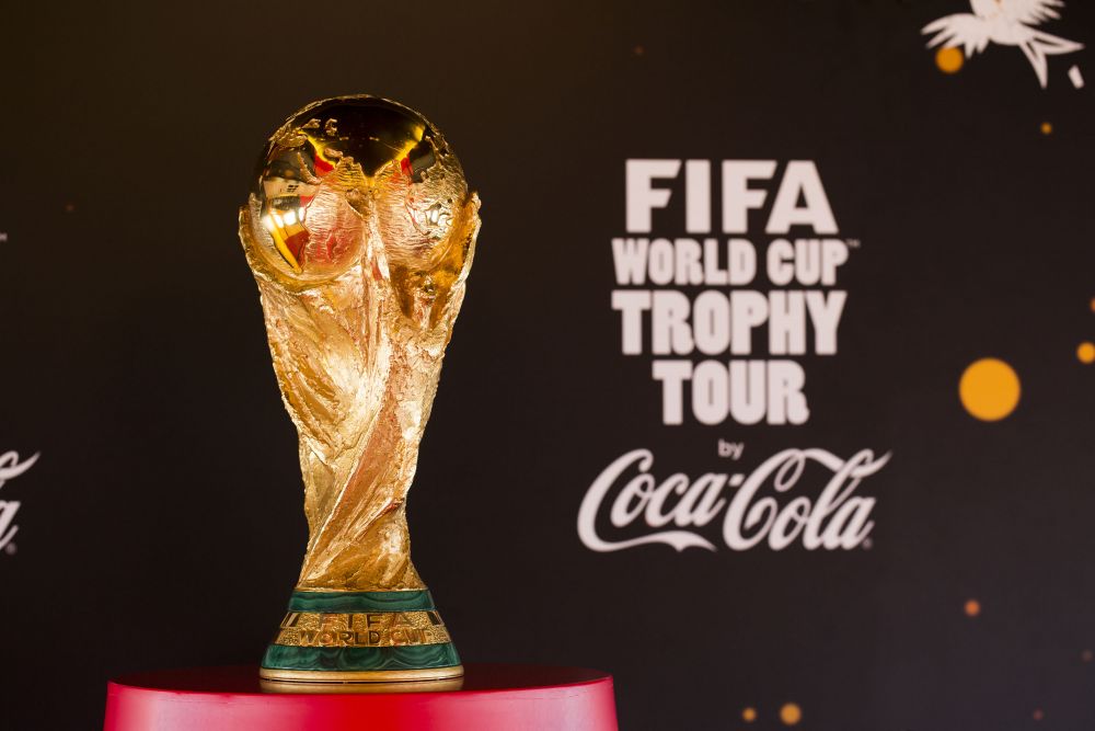 Cupa Mondiala ATERIZEAZA la Bucuresti! Unde poate fi admirat cel mai dorit trofeu din fotbal:_3
