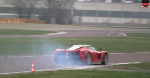 Noul Ferrari LaFerrari de 1000 CP e un monstru! Pilotul de F1 Kimi Raikkonen n-a putut sa-l controleze! Ce s-a intamplat in timpul testelor: VIDEO_4