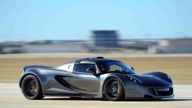 
	OFICIAL! Bugatti Veyron a fost intrecut!&nbsp;Asta e cea mai RAPIDA masina de serie din lume
