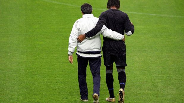 
	Mourinho l-a REFUZAT pe Ronaldinho pentru el: &quot;Daca vrea, ma intorc!&quot; La 35 de ani, Drogba e gata sa revina la Chelsea!
