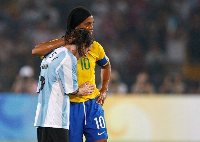Asta e decizia de un miliard de euro: Ronaldinho a fost dat afara! Secretul pe care nimeni nu l-a aflat intr-un vestiar extraterestru_3