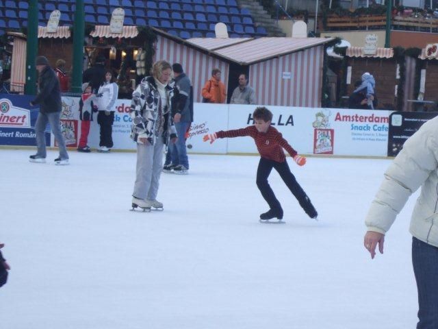 "Vreau la JO de iarna, dar am nevoie de gheață sa patinez!" Povestea unica a lui Gabriel Coconu, copilul ajuns campion cu o mana rupta, care se lupta cu absurditatea din Romania_8