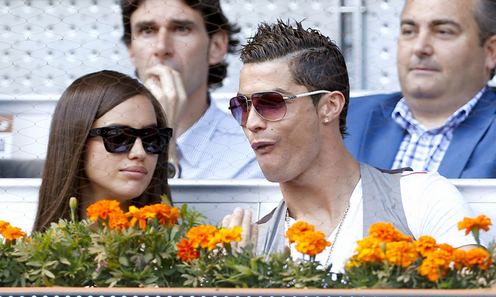 Imaginile care ii cresc tensiunea lui Cristiano Ronaldo! Irina a fost pozata goala COMPLET in bratele altui barbat! FOTO_1