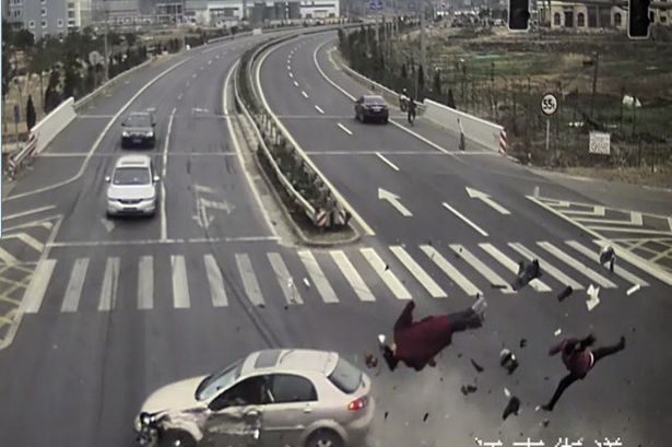 Guvernul Chinei a publicat o imagine socanta pentru a stopa accidentele din circulatie. 20.000 de oameni mor in fiecare an_2