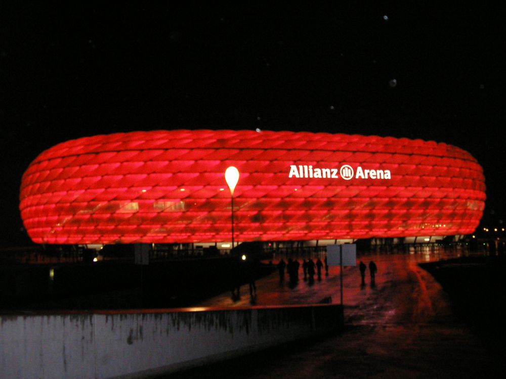 Bayern, pedepsita de UEFA! Campioana Europei va avea o parte a stadionului inchisa, din cauza unui banner afisat de fani_1
