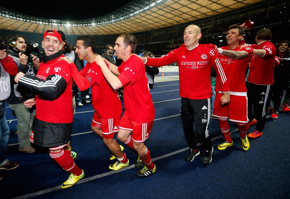 "Rekordmeister 24!" Imaginile de VIS de la sarbatoarea lui Bayern! Ribery a fost sufletul petrecerii! FOTO_15