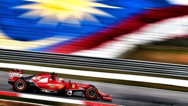 
	LIVE BLOG Formula 1 | Victorie pentru Hamilton in MP al Malaeziei! Rosberg si Vettel completeaza podiumul, Alonso pe 4

