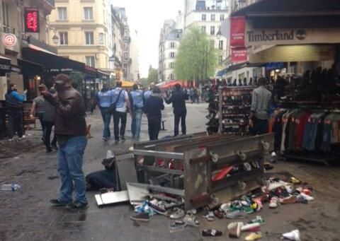 SCANDAL la Paris inainte de meci! Fanii lui Chelsea au DISTRUS mai multe magazine din oras! Imagini socante FOTO_2