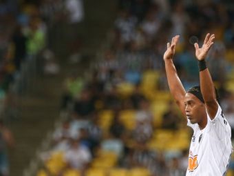 
	Veste uriasa pentru Ronaldinho. Va fi coleg cu unul dintre cei mai scumpi jucatori din istorie
