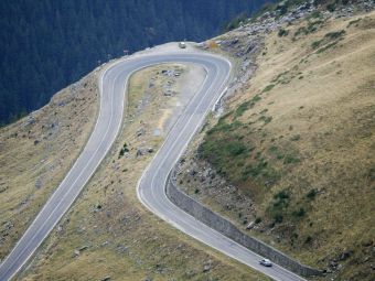 
	FOTO Transfagarasan si Transalpina nu sunt singurele! Vezi cele mai TARI drumuri din Romania! Locuri de VIS pentru soferi:&nbsp;
