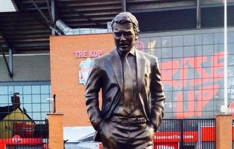 Caterinca anului in Anglia! Dat afara de la United, David Moyes are statuie in fata stadionului lui Liverpool! Ce scrie pe soclu:)_1