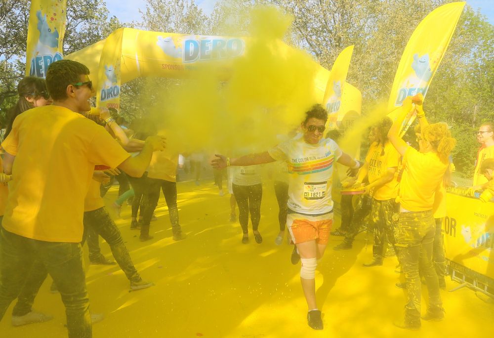 (P) Cele mai tari imagini de la Color Run by Dero! Au fost 3000 de participanti la cursa bucuriei din Bucuresti!_13