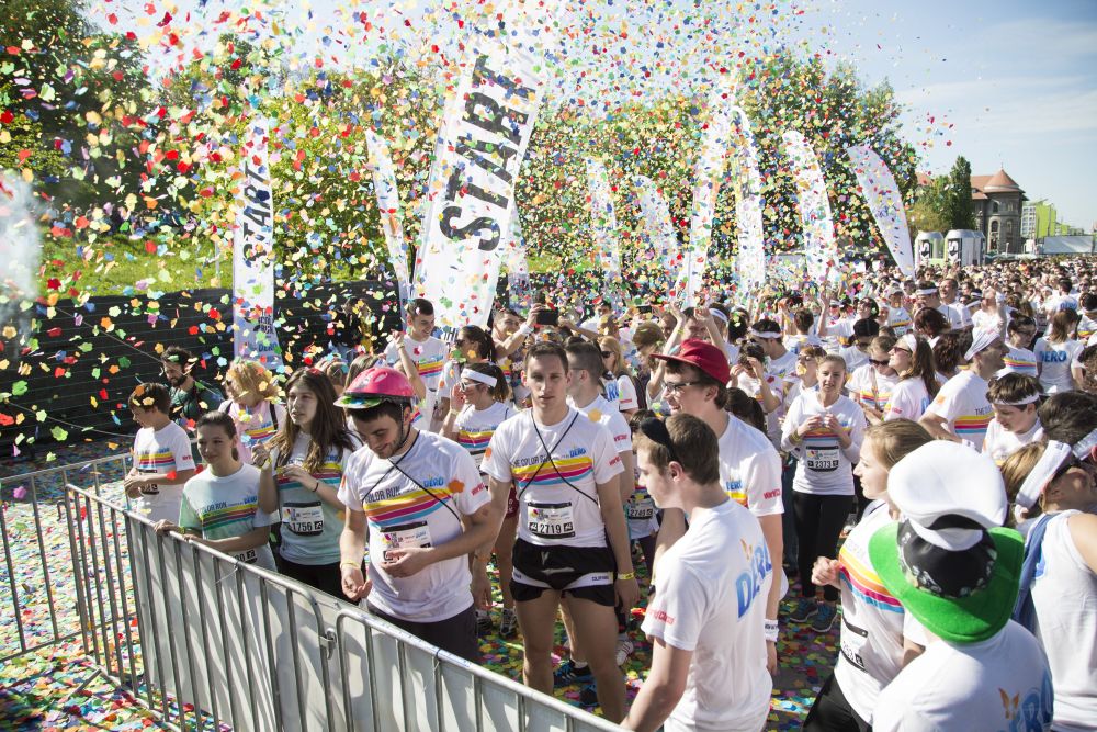(P) Cele mai tari imagini de la Color Run by Dero! Au fost 3000 de participanti la cursa bucuriei din Bucuresti!_36