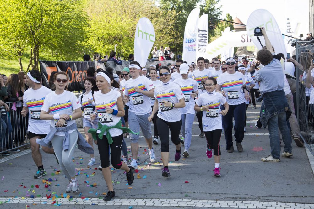 (P) Cele mai tari imagini de la Color Run by Dero! Au fost 3000 de participanti la cursa bucuriei din Bucuresti!_40
