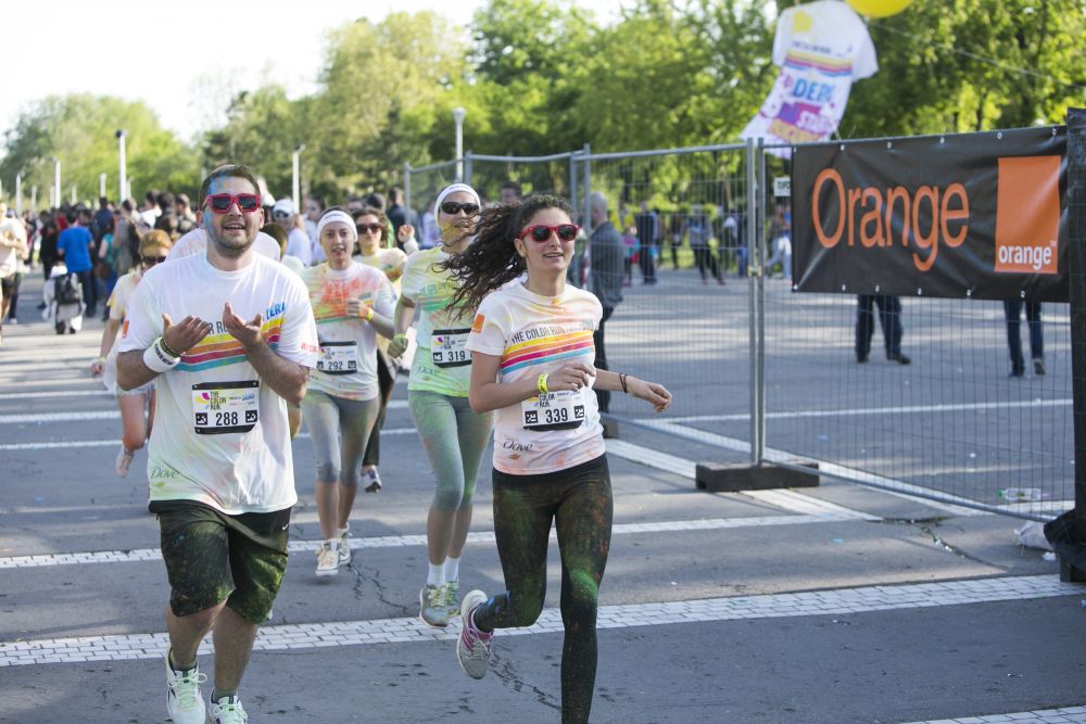 (P) Cele mai tari imagini de la Color Run by Dero! Au fost 3000 de participanti la cursa bucuriei din Bucuresti!_47