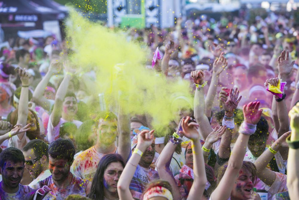 (P) Cele mai tari imagini de la Color Run by Dero! Au fost 3000 de participanti la cursa bucuriei din Bucuresti!_56