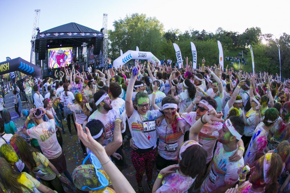 (P) Cele mai tari imagini de la Color Run by Dero! Au fost 3000 de participanti la cursa bucuriei din Bucuresti!_72