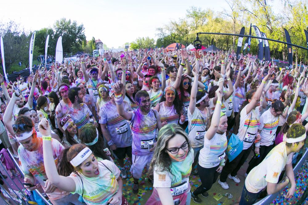 (P) Cele mai tari imagini de la Color Run by Dero! Au fost 3000 de participanti la cursa bucuriei din Bucuresti!_75