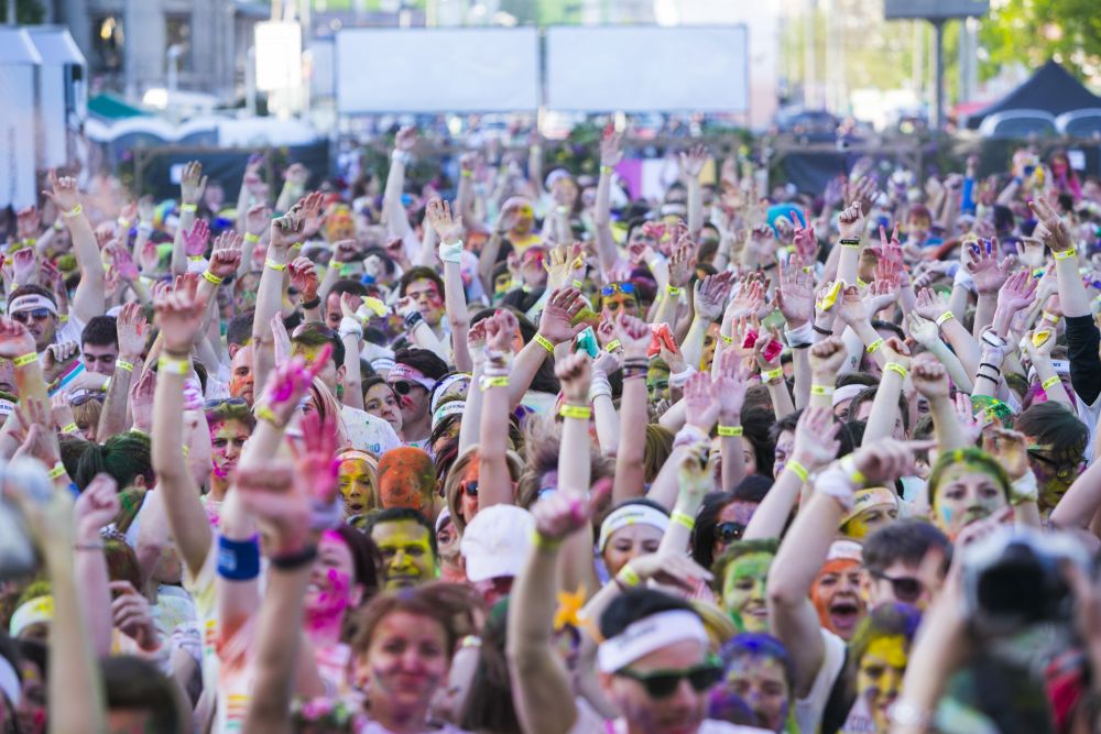 (P) Cele mai tari imagini de la Color Run by Dero! Au fost 3000 de participanti la cursa bucuriei din Bucuresti!_77