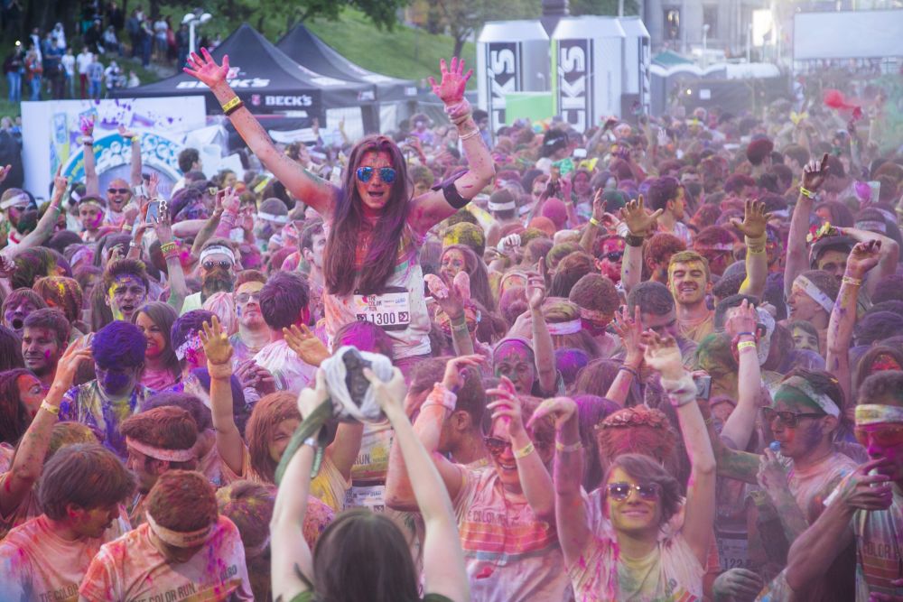 (P) Cele mai tari imagini de la Color Run by Dero! Au fost 3000 de participanti la cursa bucuriei din Bucuresti!_88