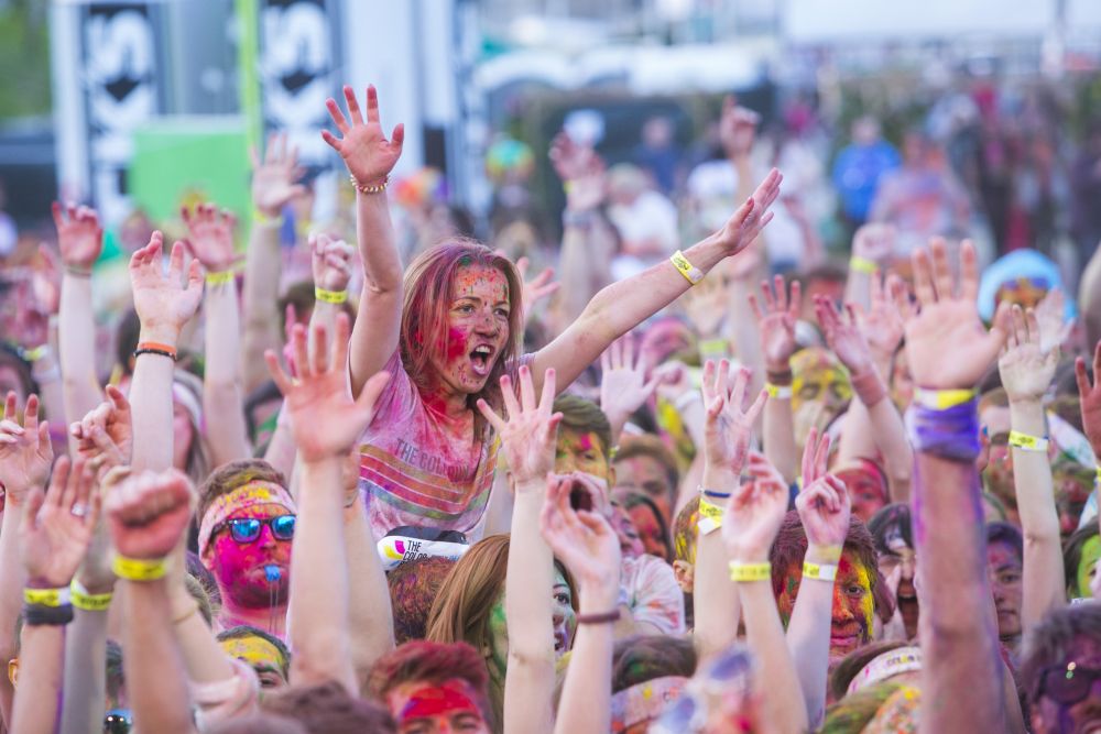 (P) Cele mai tari imagini de la Color Run by Dero! Au fost 3000 de participanti la cursa bucuriei din Bucuresti!_96