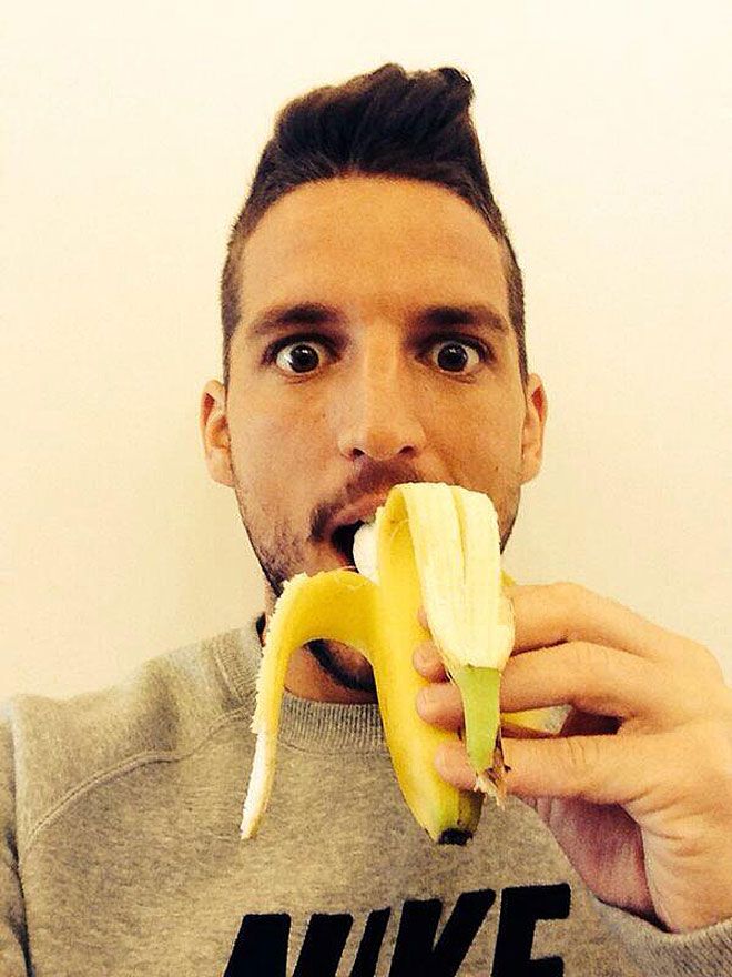 FOTO Campanie FARA PRECEDENT de sustinere pentru Dani Alves! Reactii pe toata planeta dupa atacul cu banane!_8