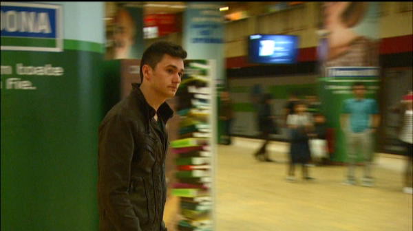 Jonglerii nebune la metroul din Bucuresti! Ce a facut acest fan in fata lui Balaci si Tudorel Stoica
