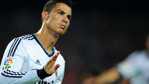 
	Ronaldo a dat inca un GOLAZO! Fanii si-au adus aminte de cele mai tari goluri ale lui CR7! Top 5 reusite ale lui Cristiano

