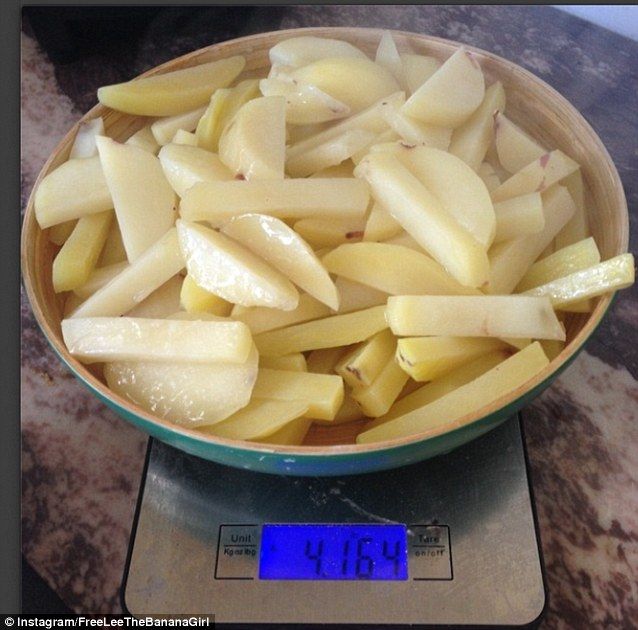 Cum arata femeia care mananca 2.5 kilograme de cartofi in fiecare zi. Dieta ciudata la care a apelat ca sa slabeasca . FOTO_1