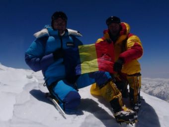 Daca nu cucereste Horia muntele, il cucereste muntele pe Horia! Vremea de pe Everest a inchis definitiv sezonul! VIDEO