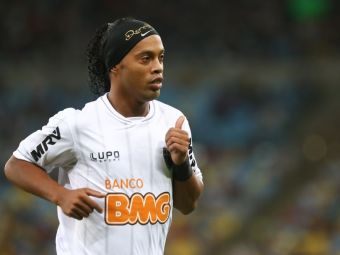 
	Ronaldinho si-a pus casa din Rio pe un site de anunturi si cere o suma FABULOASA pentru o singura zi de chirie!
