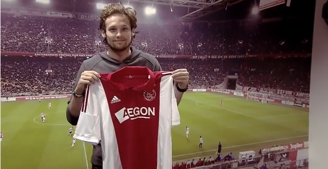 Frank de Boer a facut o criza de nervi cand a aflat ca acesta va fi noul echipament al lui Ajax pentru sezonul viitor! VIDEO_3