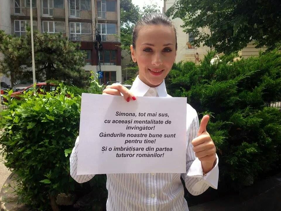 Simona, Romania te iubeste! 20 de milioane de inimi au fost alaturi de campioana noastra! Poze, mesaje si clipuri de la fani:_20