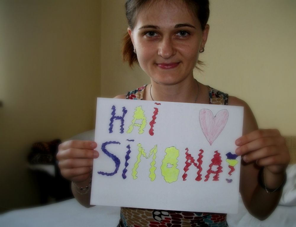 Simona, Romania te iubeste! 20 de milioane de inimi au fost alaturi de campioana noastra! Poze, mesaje si clipuri de la fani:_15