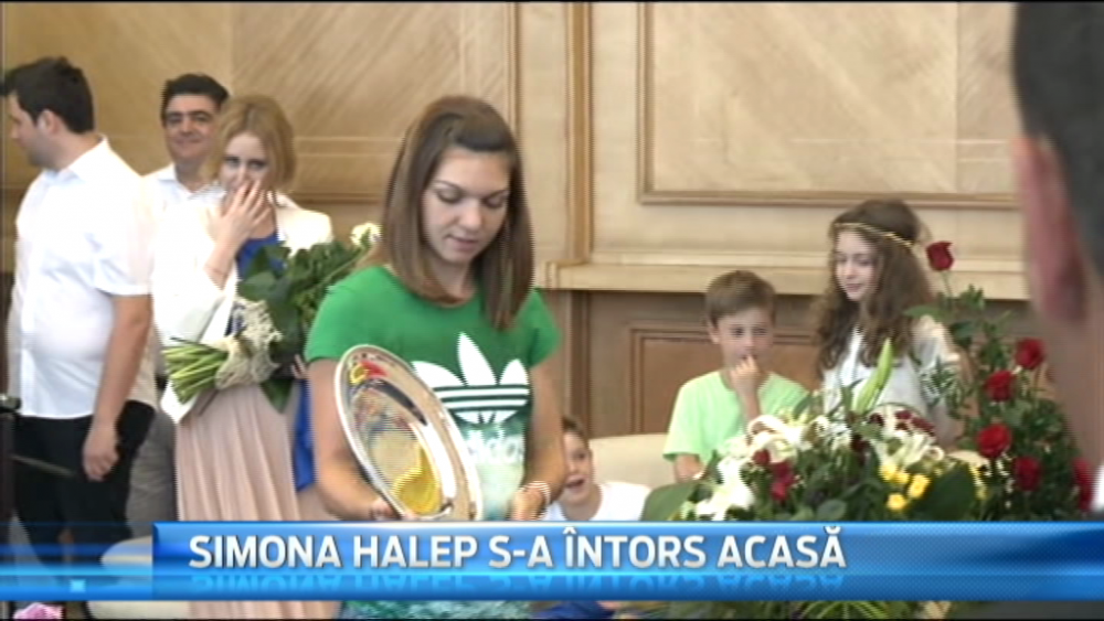 VIDEO Simona s-a intors acasa! "Ma bucur ca sunt din Romania, sunt clipe de neuitat pentru mine! Va multumesc din suflet"_5