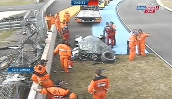 FOTO Accident GROAZNIC la Le Mans! Masina s-a dezintegrat, pilotul a supravietuit. Care e starea lui:_3