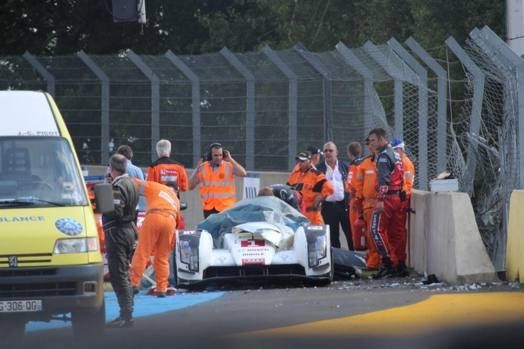 FOTO Accident GROAZNIC la Le Mans! Masina s-a dezintegrat, pilotul a supravietuit. Care e starea lui:_5