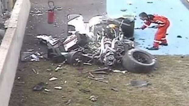 FOTO Accident GROAZNIC la Le Mans! Masina s-a dezintegrat, pilotul a supravietuit. Care e starea lui:_7