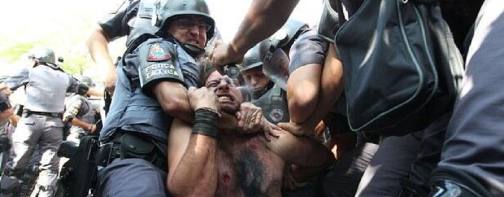 Mai multi oameni la proteste decat la deschiderea Cupei Mondiale! FOTO cele mai tari imagini inainte de Brazilia - Croatia:_15