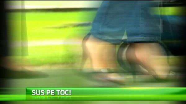 Cea mai tare cursa de viteza vazuta VREODATA in Bucuresti: 50 de metri TOCURI! Cum s-au descurcat fetele