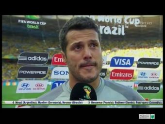 
	Reactie emotionanta a lui Julio Cesar dupa meciul castigat dramatic de Brazilia! A inceput sa planga in fata camerelor
