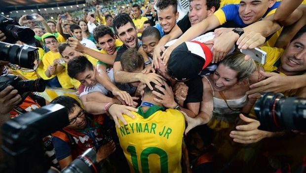 
	Cutremur in Brazilia: Neymar s-a accidentat! Primul verdict al medicilor ii sperie teribil pe fani
