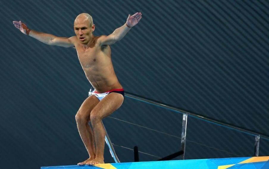PREMIERA! Robben recunoaste ca a SIMULAT! Cele mai tari imagini cu "SCAFANDRUL" olandez! FOTO_7