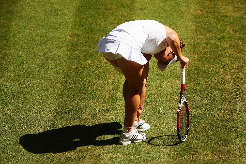 Imagini DUREROASE la Wimbledon. Secunde dramatice pentru Simona Halep. Medicii au intrat imediat pe teren. Ce a patit. FOTO_12