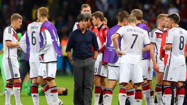 
	Incredibil! Germania are 7 jucatori bolnavi inaintea meciului cu Franta! Anuntul lui Low

